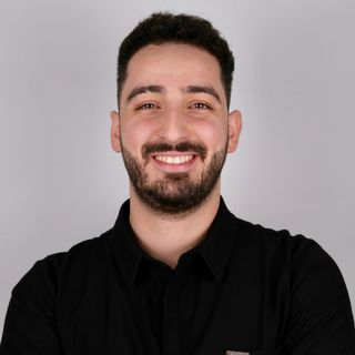 Onur Aslan, Diş Hekimi Kayapınar