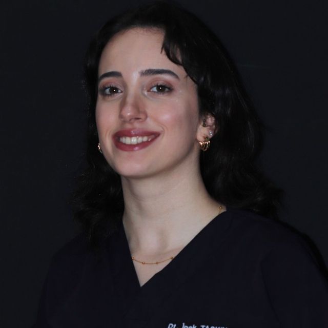 İpek Taşkın, Diş Hekimi Hatay