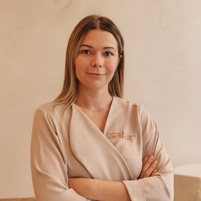 María Isabel Moya-Angeler Guirao, Médico estético Torrevieja