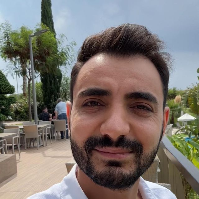 Mehmet Ronahi Akçin, Diş Hekimi Batman