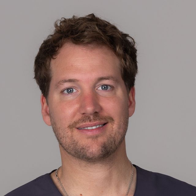 Gonzalo de la Iglesia Beyme, Dentista Barcelona