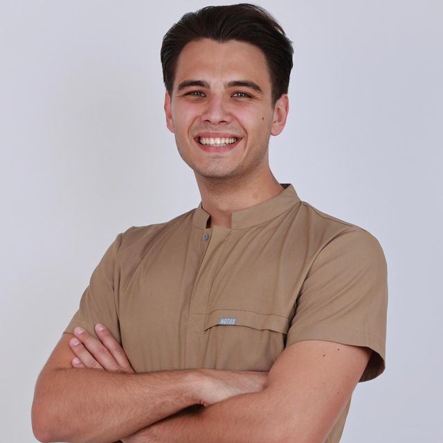 Mustafa Nas, Diş Hekimi Mersin