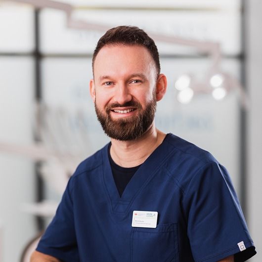 Michał Szumko, chirurg stomatologiczny Wrocław