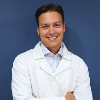 Ingrandire l'immagine: Francesco Cavallo, dermatologo Torino