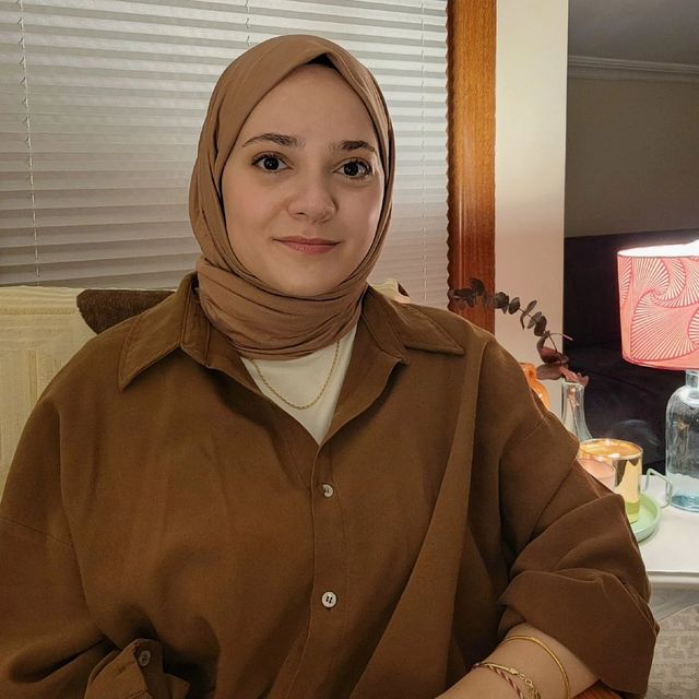 Günay Nur Aydemir, Dil ve Konuşma Terapisi İstanbul