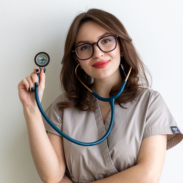 Yelyzaveta Somkina, lekarz w trakcie specjalizacji Warszawa