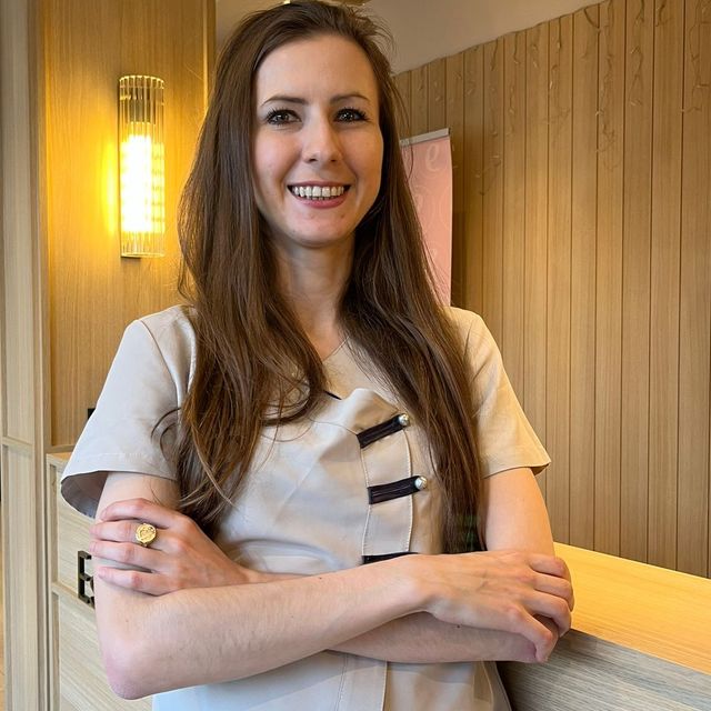 Katerina Helena Pecena, Dentista infantil Getafe