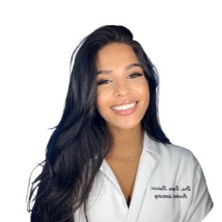 Acercar imagen: Dayana Batista, Dentista Madrid