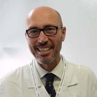 Ingrandire l'immagine: Andrea Manfredi, oculista Roma