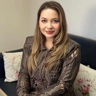 Nafia Erol, Psikoloji Adana