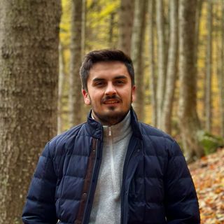 Mehmet Özçelik, Diş Hekimi İzmit