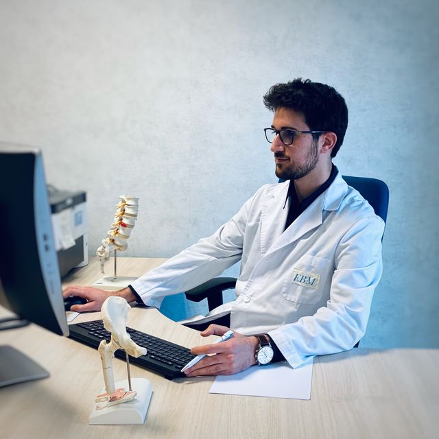 Emilio Bascuñana Mas, Traumatólogo Orihuela