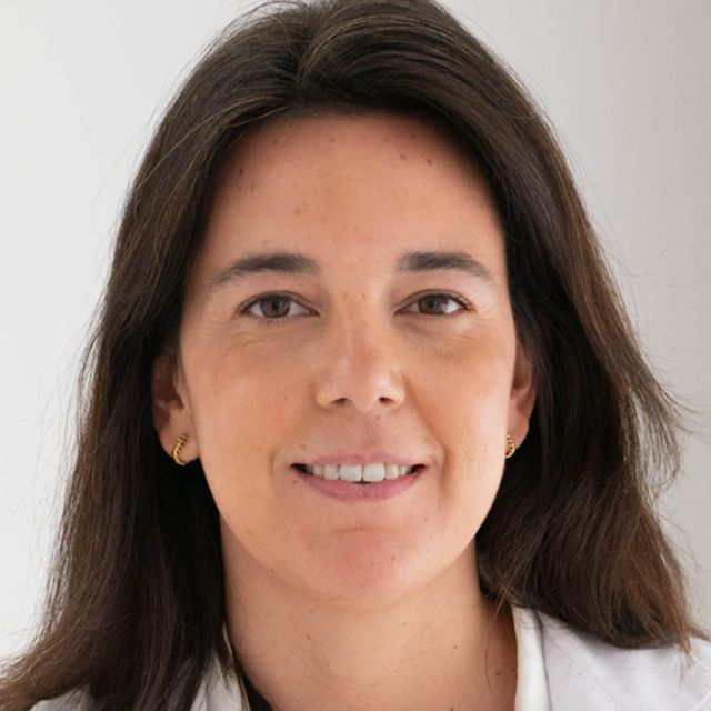 Marta de Juan, Cirujano plástico Valencia