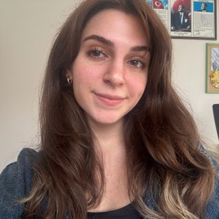 Resmi büyüt: Gülçin Yuca, Dil ve Konuşma Terapisi Muğla