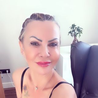 Çiğdem Demir, Psikiyatri İstanbul