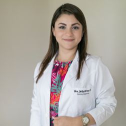 Acercar imagen: Jully Urrea, Médico general Barcelona