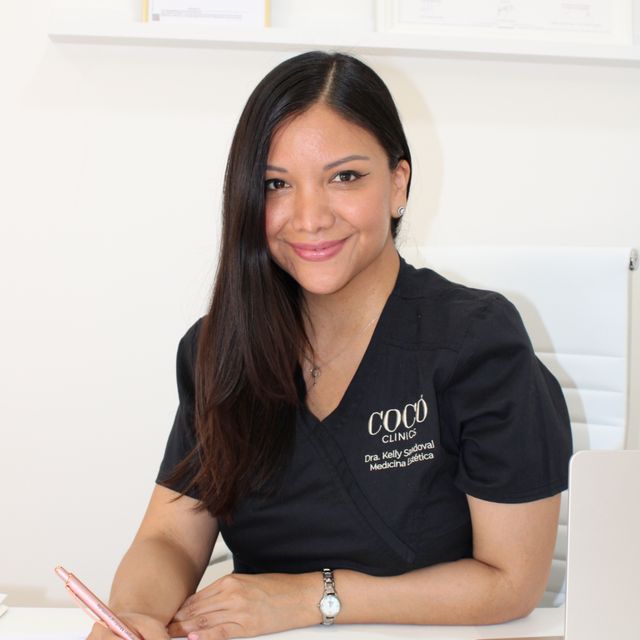 Kelly Sandoval Pareja, Médico estético Reus