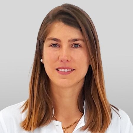 Ivonne Charcan Laskibar, Oftalmólogo Bilbao