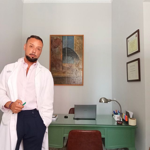 Alejandro Hermosín Alemán, Psicólogo Dos Hermanas