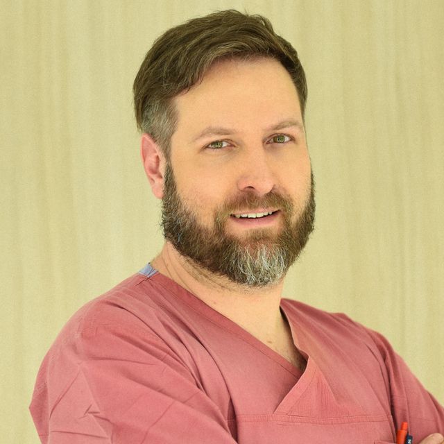 Filip Walczak, chirurg Poznań