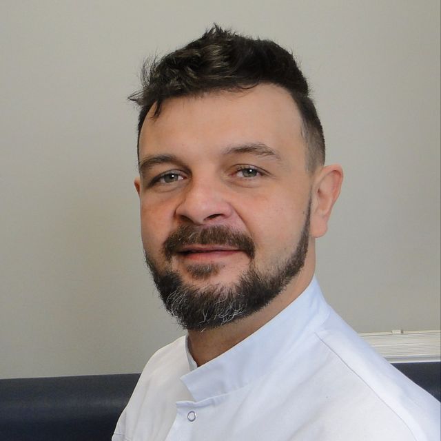 Przemysław Strzelec, lekarz wykonujący zabiegi medycyny estetycznej Katowice