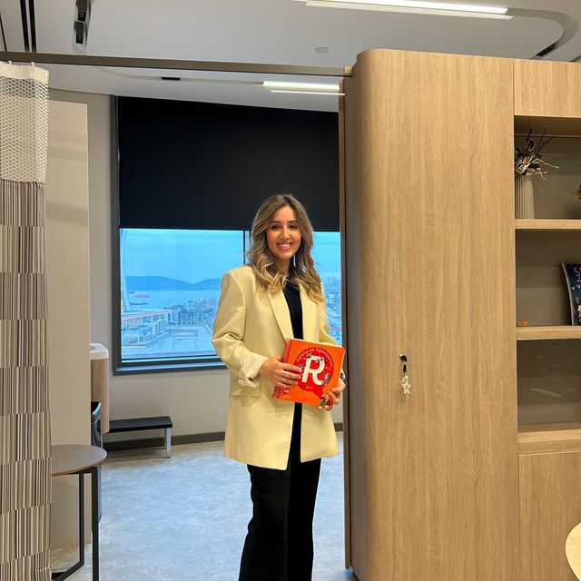 Yaren Ceceloğlu, Dil ve Konuşma Terapisi İstanbul