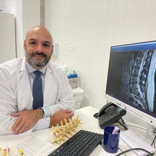 Acercar imagen: Renato Delfino Carrillo, Traumatólogo Rivas-Vaciamadrid