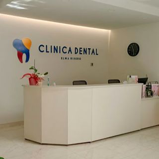 Acercar imagen: María Vidalia Barrera González, Dentista San Miguel de Abona