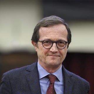 Ingrandire l'immagine: Matteo Azzarone, chirurgo vascolare Parma