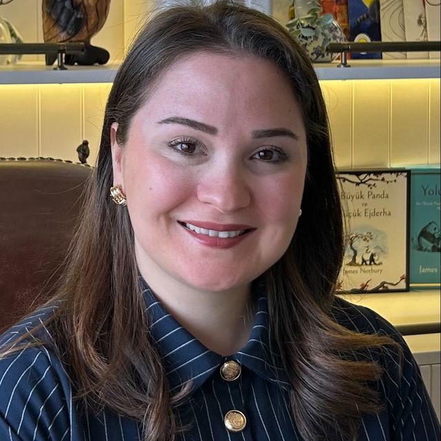 Zeynep Ak Eğilmez, Psikoloji İstanbul