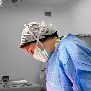 Resmi büyüt: Ebru Süer, Kadın Hastalıkları Ve Doğum Nilüfer