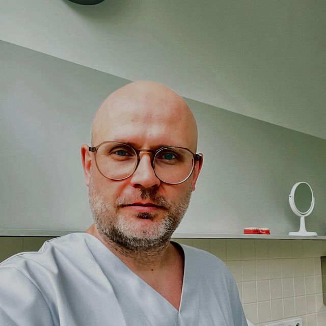 Krzysztof Bułach, higienistka/higienista stomatologiczny Warszawa