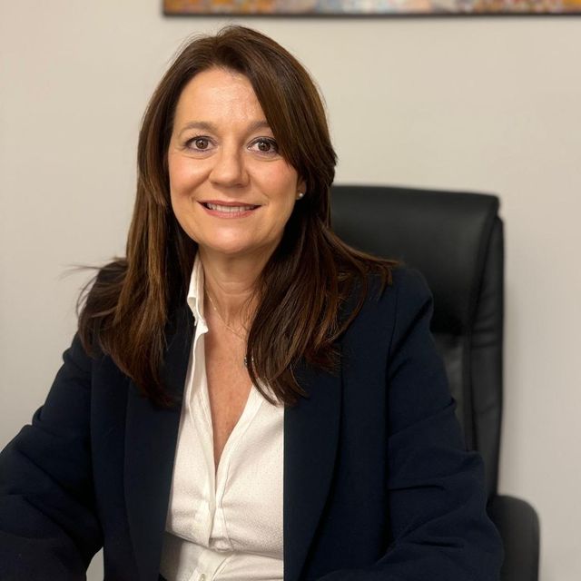 Esperanza Mora Tello, Psicólogo Dos Hermanas