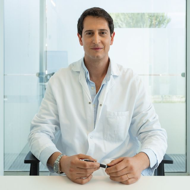 Alejandro Madrigal Quevedo, Traumatólogo Alicante