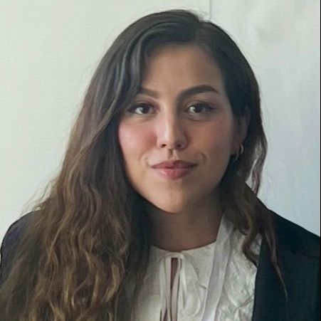 Edith Karelly Burgueño Uriarte, Otorrino Armilla
