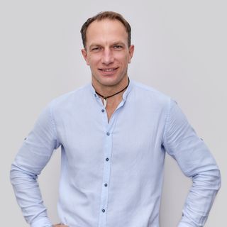 Powiększ obraz: Jakub Więcek, osteopata Poznań