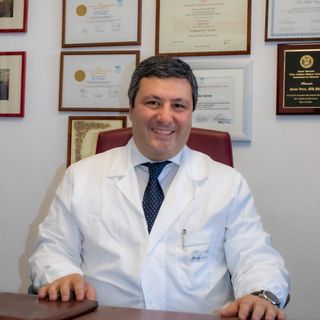Ingrandire l'immagine: Paolo Verze, urologo Napoli