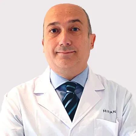 Ricardo Reguera García, Oftalmólogo Alcala de Guadaira