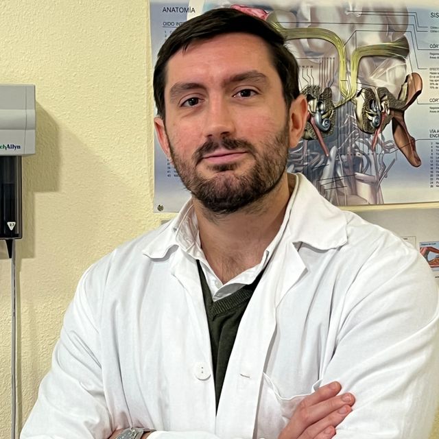 Fermín Contreras Muñoz, Otorrino Huelva