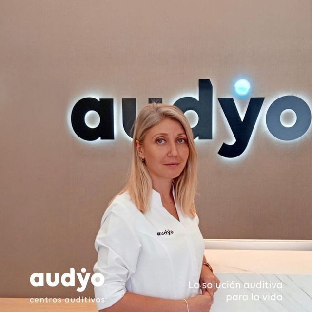 Andreia Aelenei, Terapeuta complementario Vecindario