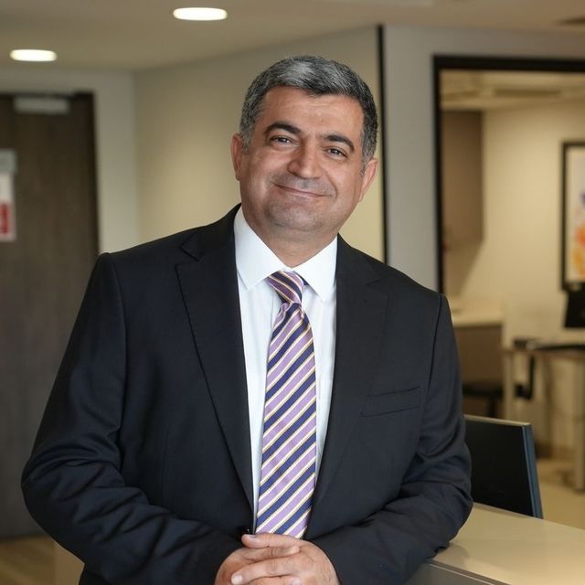 Hasan Ali Bayhan, Göz Hastalıkları Şişli