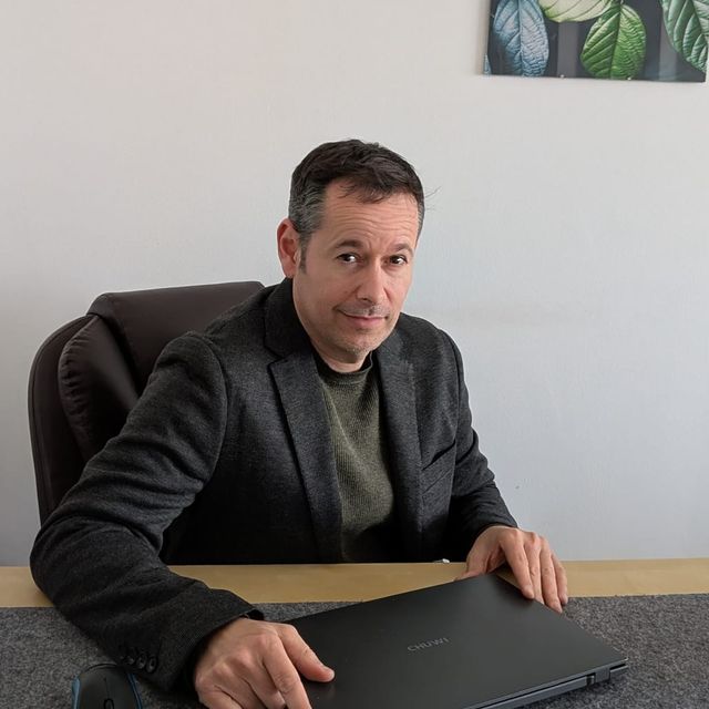 Miguel Martínez, Psicólogo Puzol