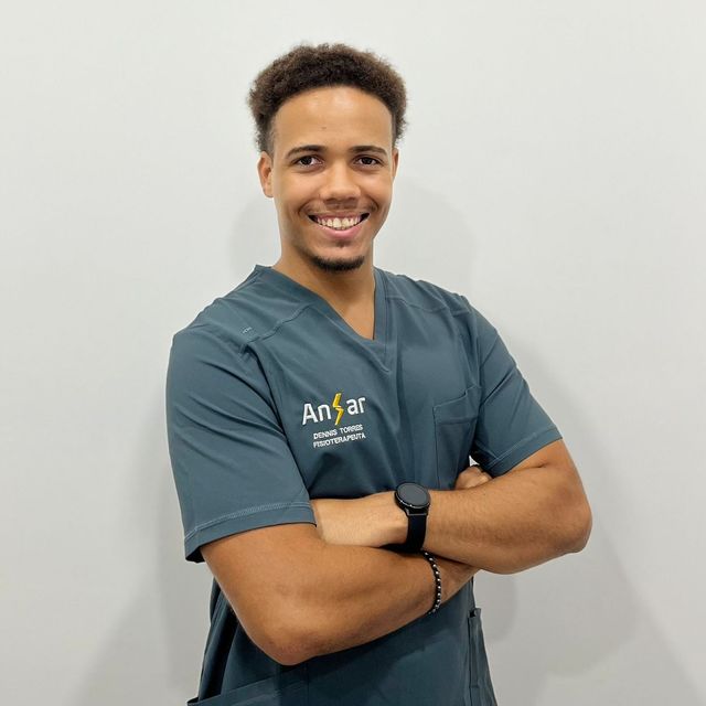 Dennis Torres Samose, Fisioterapeuta Jerez de la Frontera