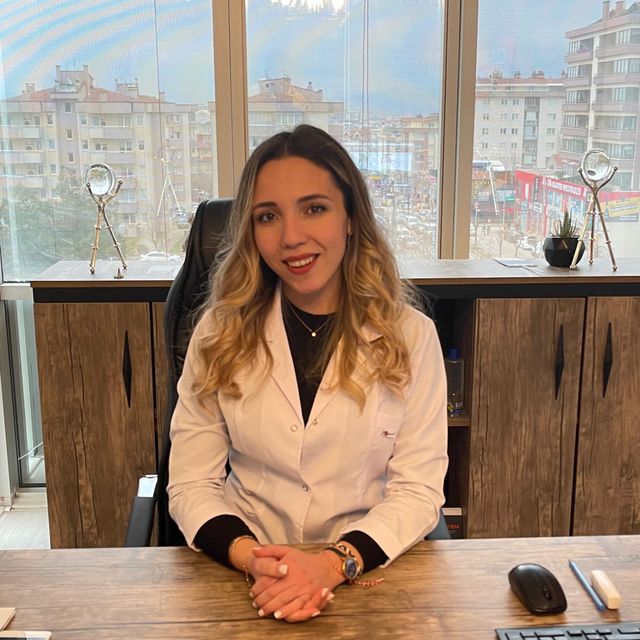 Esra Akar, Diyetisyen Bursa