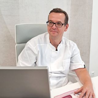 Powiększ obraz: Michał Witkowski, ginekolog Wrocław