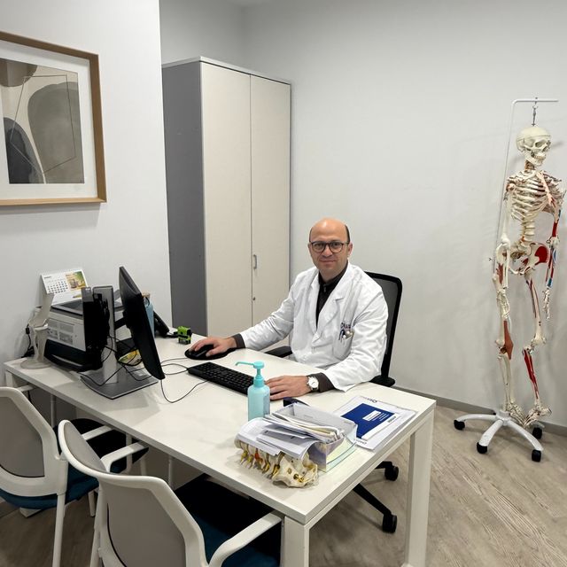 Ahmed Rajab Sermani, Traumatólogo Denia