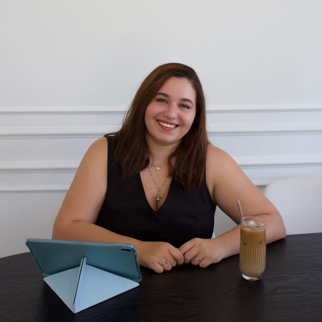 Tuba  Senay Yazaroğlu Teker, Psikoloji İstanbul