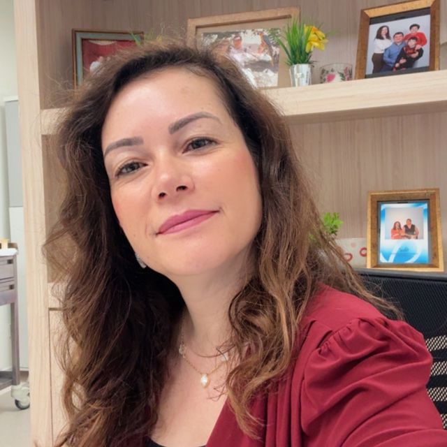 Özgül Bozkurt Tuncer, Fiziksel Tıp Ve Rehabilitasyon İstanbul