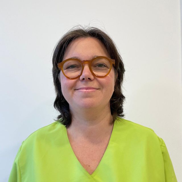 Sara Mujika Mendiola, Podólogo Donostia-San Sebastián