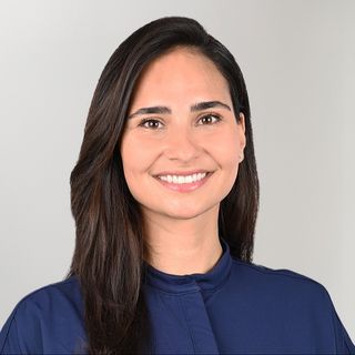 Esra Köse, Zahnarzt Düsseldorf